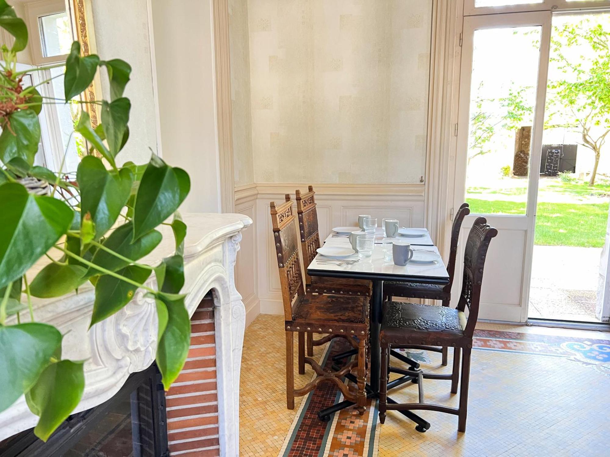 Closerie La Fontaine Savigné-sur-Lathan 외부 사진